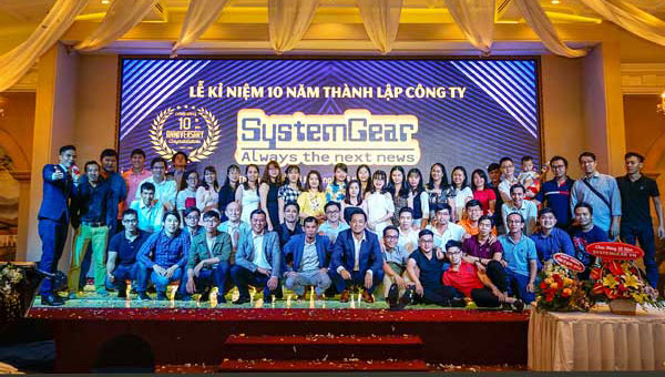 システムギアベトナム10周年記念式典の様子10