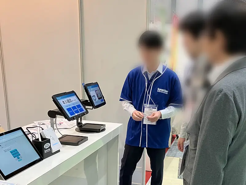 リユースビジネスEXPOでのシステムギアブースの様子2