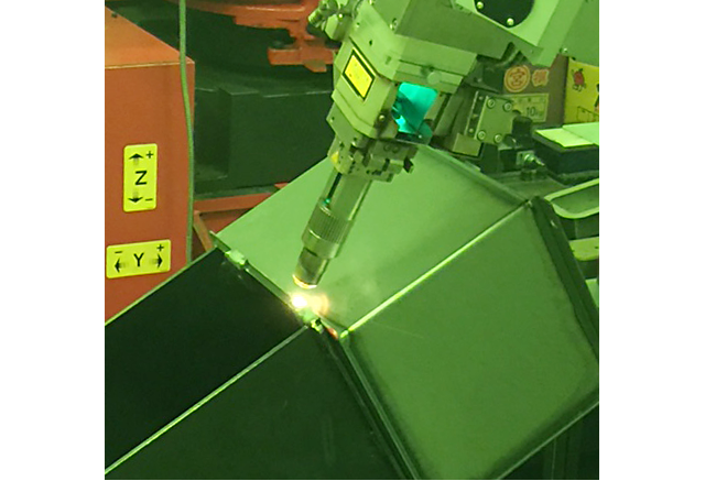 板金・塗装イメージ03